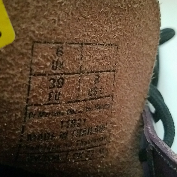 COPY - Shoes - Picture 3 of 5